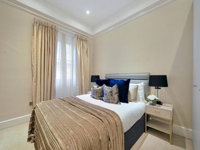 12 Hertford Street, London W1J, 1 bed flat to rent, £6,500 pcm | PrimeLocation