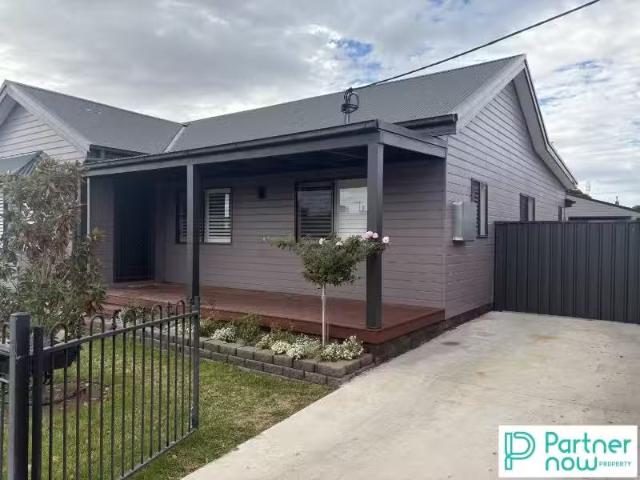 12 High Street, GUNNEDAH House for rent Listed by Sophie Duth.