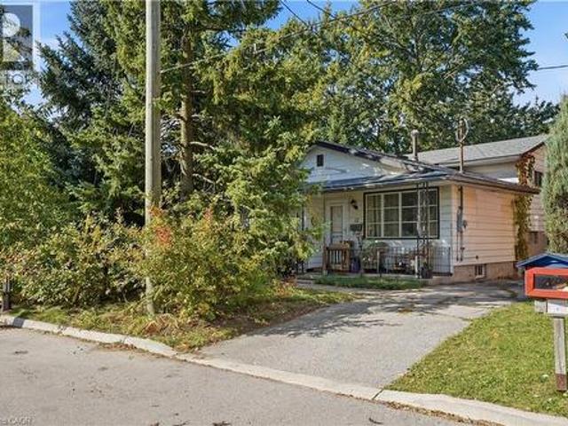12 Hill Street, Kitchener, ON, N2H 5T1 house for sale | Listing ID 40869 | Royal LePage