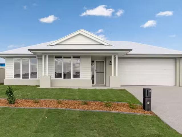 12 Hopbush Street, NIKENBAH, QLD 4655 House for Rent