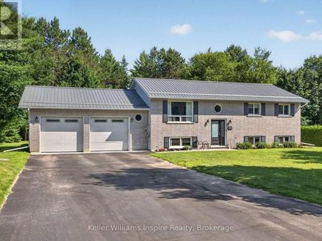 12 Jamie Crescent, Petawawa, ON, K8H 3N2 house for sale | Listing ID X13620 | Royal LePage