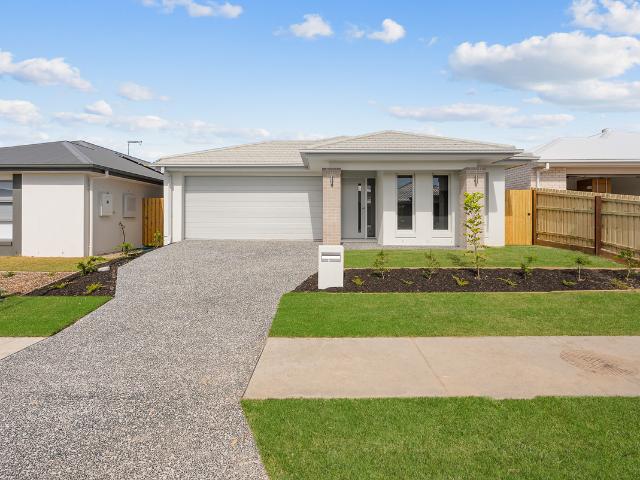 12 Kakadu Street, Redland Bay QLD 4165