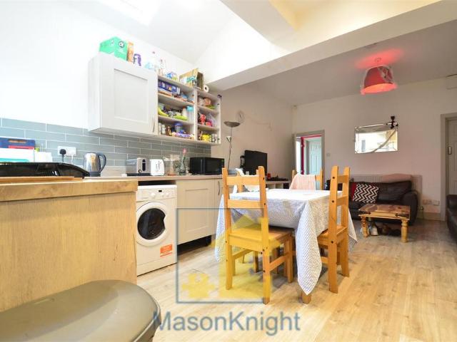 12 Katie Road, Metchley, B29 6JG, United Kingdom | 5 bed townhouse for rent #139268030 | Rentberry