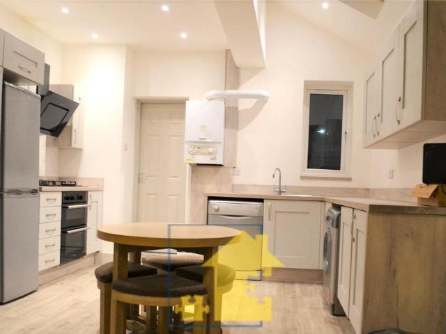 12 Katie Road, Metchley, B29 6JG, United Kingdom | 6 bed townhouse for rent #138178314 | Rentberry