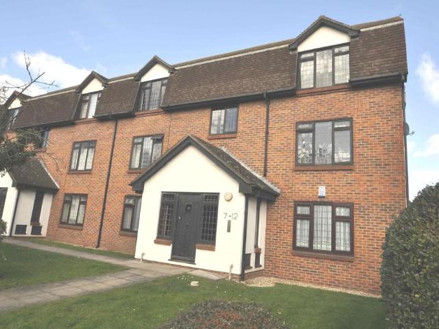 12 Kentwell Court, 370 374 High Road 1 bed flat to rent £1,000 pcm £231 pw