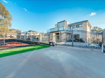 Woden, Weston Creek, Yass Valley, Victoria
