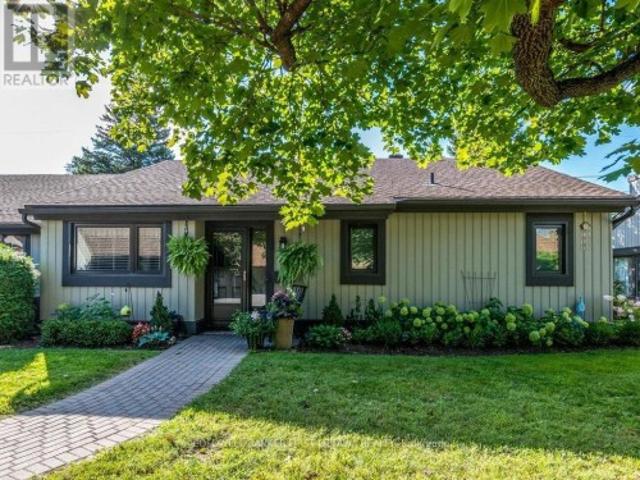 12 Kittansett Court, Ottawa, ON, K2S 1B9 townhouse for sale | Listing ID X13751 | Royal LePage