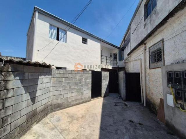 12 kitnets + salão comercial à venda na Vila São Paulo