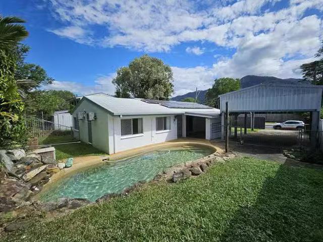 12 Kowinka Street, White Rock, QLD 4868