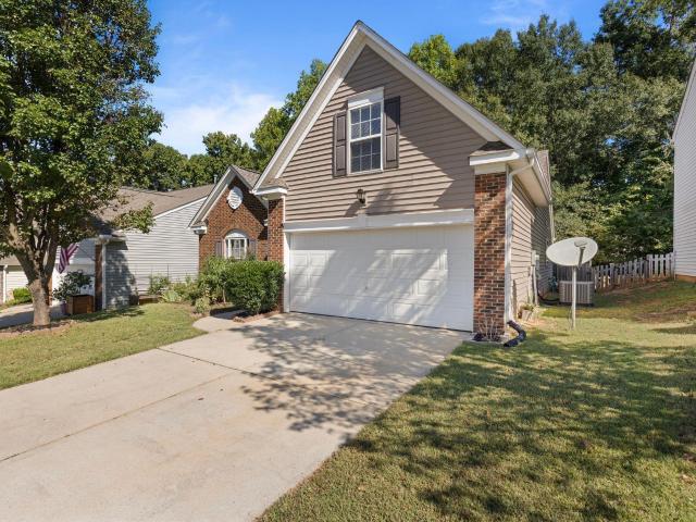 12 Knoll Ridge Drive