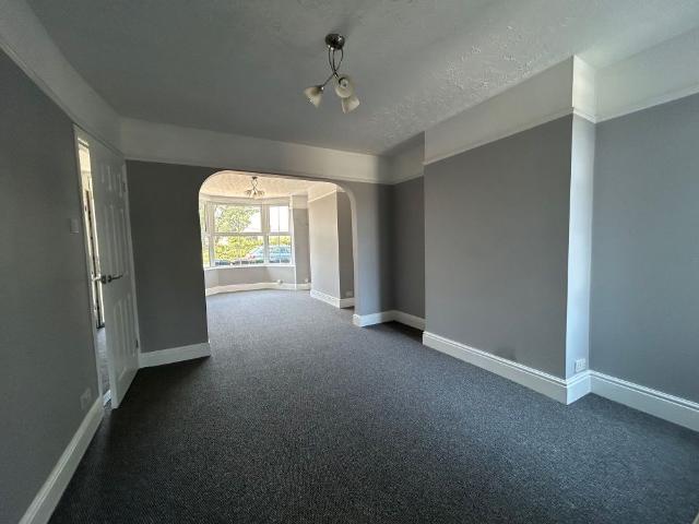 12 Landguard Road, Felixstowe, IP11