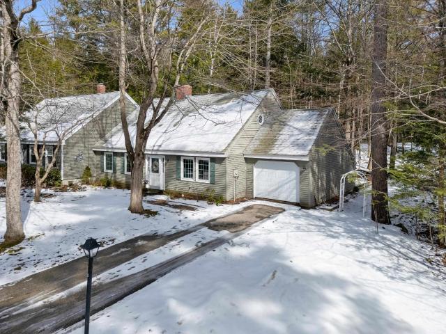 12 Laurel Circle