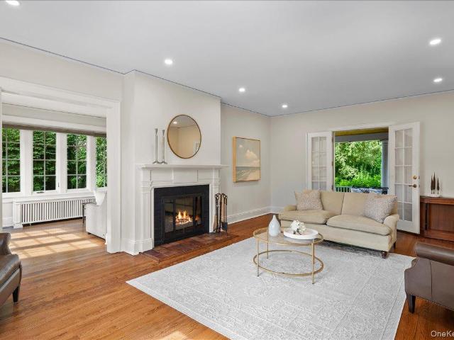 12 Linden Avenue