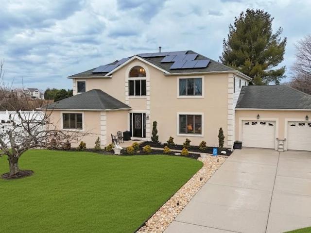 12 liberty court, berlin, us, nj