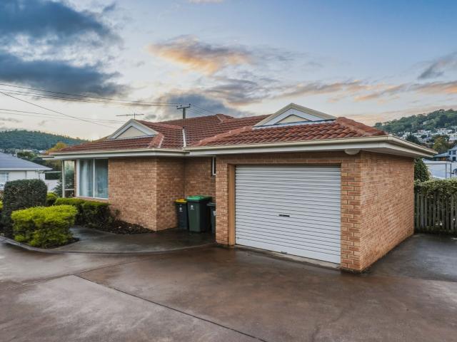 1/2 liena road, lindisfarne