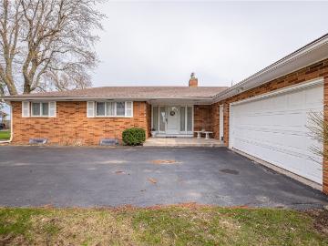 12 Lighthouse Rd