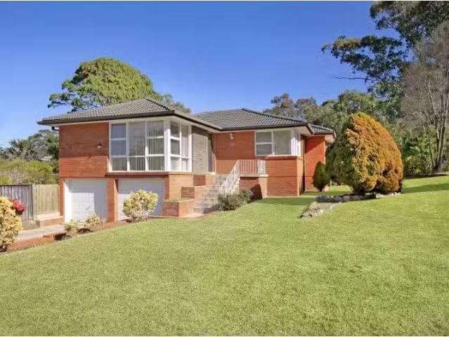12 Lockhart Place, Belrose House for rent Listed by Lily Fitz.