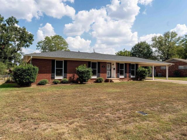 12 Lynwood Drive