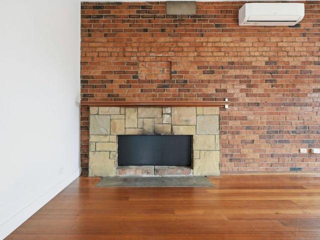 12 Lyttleton St, Longford