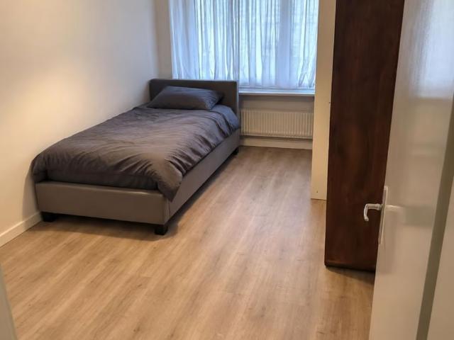 12 m²