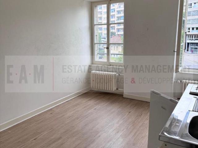 12 m², 3. Stock