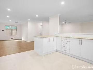12 Madison Place, Cooloongup, WA 6168