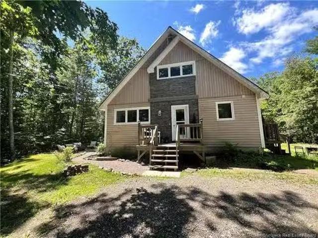 12 Marks Point Rd, Dufferin, NB, E3L 3P8 house for sale Lis.
