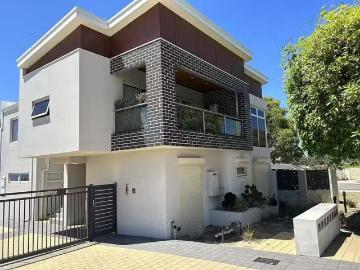1/2 Marloo Road, Westminster, WA 6061