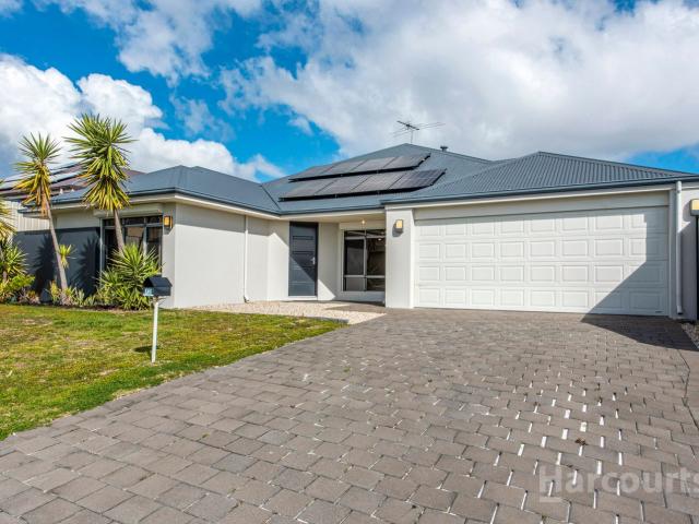 12 Medinah Street, MEADOW SPRINGS, WA 6210