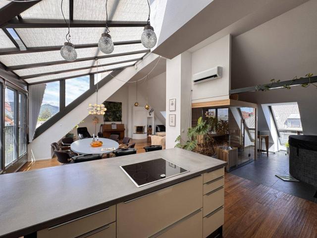 12 min zum Schwedenplatz – Bergblick: 3 Zimmer Maisonette mit Sauna und Indoor Whirlpool