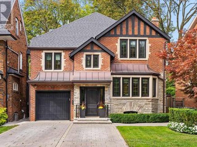 12 Millbank Avenue, Toronto, ON, M5P 1S3 Luxury House for sale | Listing ID C13821 | Royal LePage Carriage Trade Luxury Properties