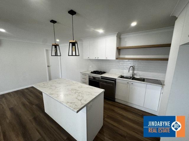 12 Month Lease $550 per week
