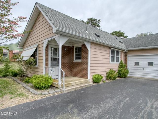 12 Moccasin Dr Unit A, Whiting, NJ 08759