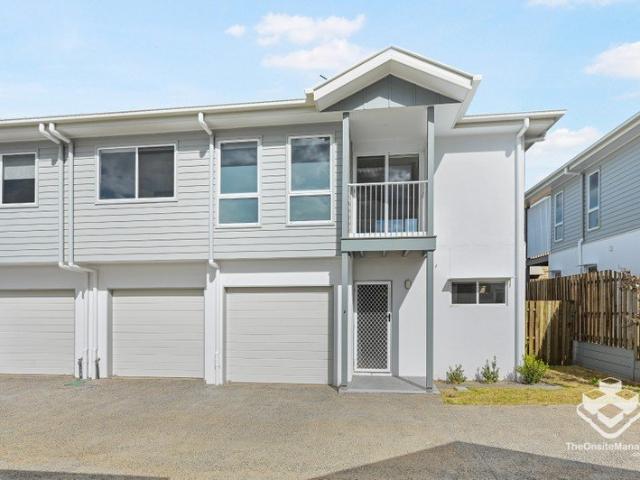 12 mths Old 4 bed Townhouse