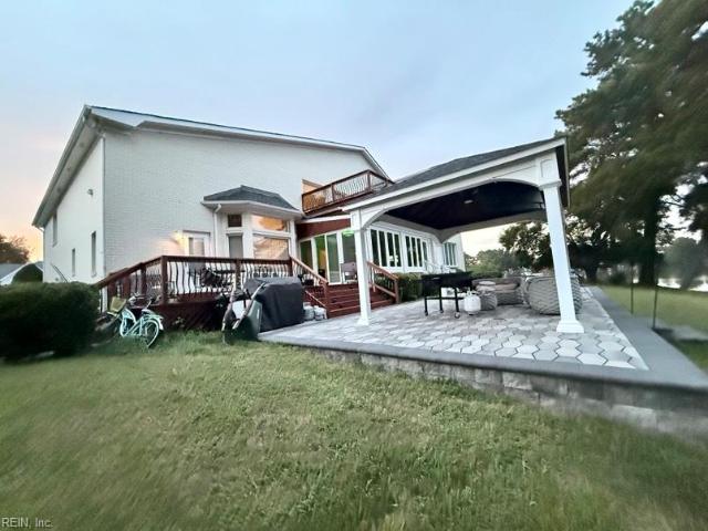 12 N Eleanor Ct N CT