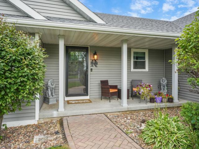 12 N Wyler Drive