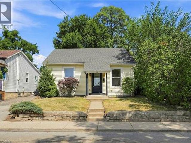 12 Nelson Street, Hamilton, ON, L8P 1G3 house for sale | Listing ID 40854 | Royal LePage