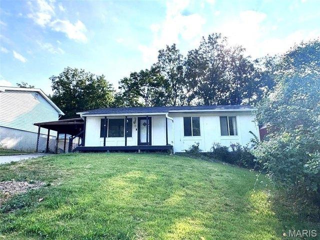 12 Newell Ln, Hannibal, MO 63401