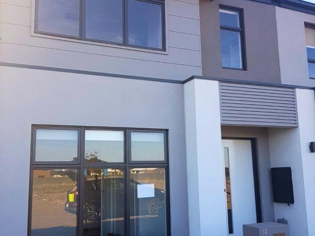 12 Nick Way, KALKALLO, VIC 3064