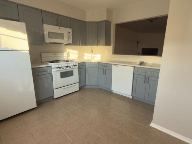 12 Nottingham Way, Franklin Twp. Us, nj