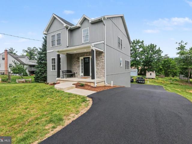 12 Oak Lane