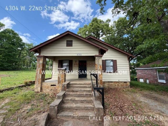 1/2 Off First Month's Rent! * 4304 W. 22nd Street | 2 Bedrooms | 1 Bathroom