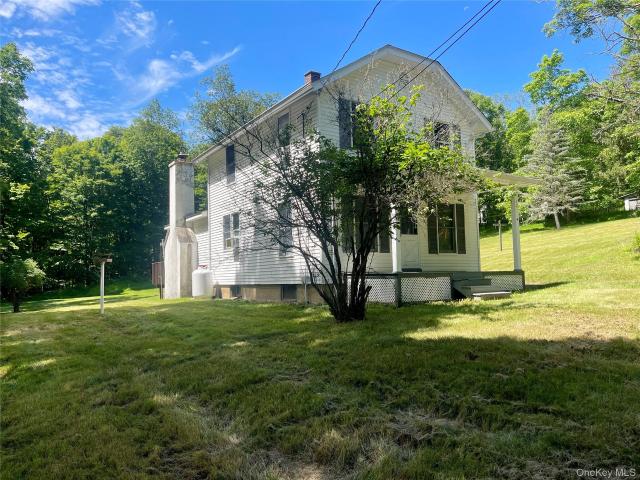 12 Old Turnpike Rd, Bloomingburg, NY 12721 | MLS #959667