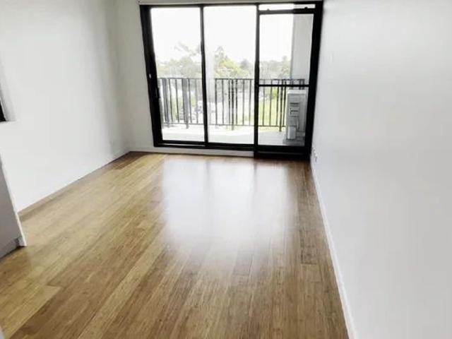 12 Olive York Way, Melbourne