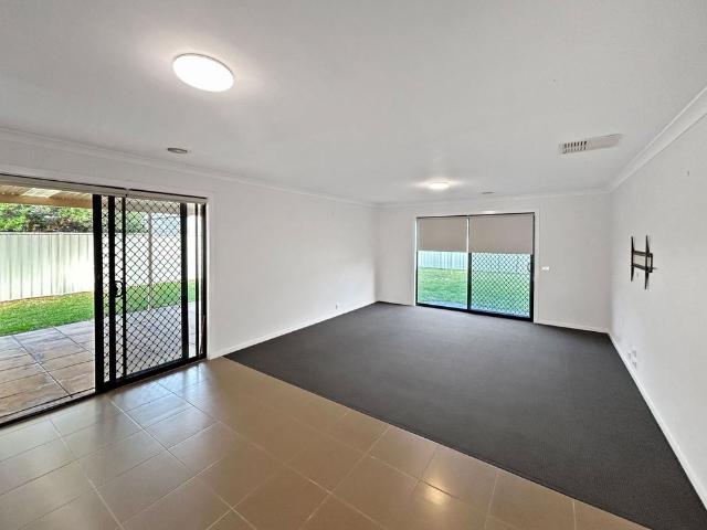12 Oneill Court, Epsom