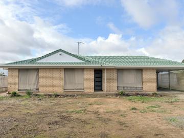 12 panes road kudla sa house for rent lj hooker