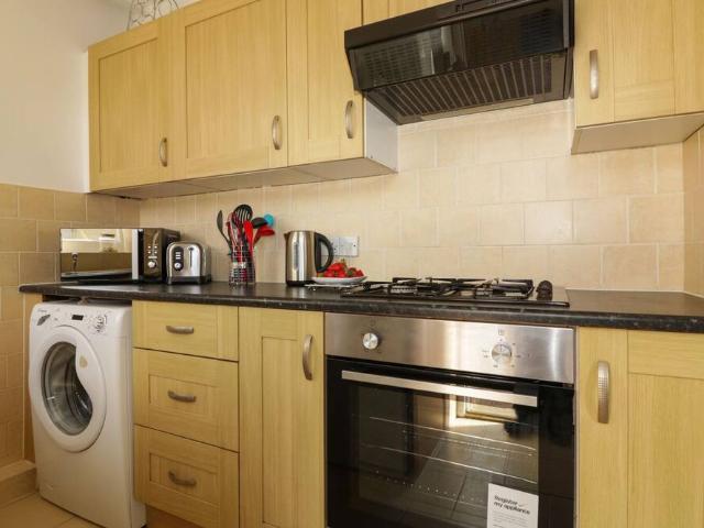 12 Park Hill Road | Studio townhouse for rent #154139066 | Rentberry