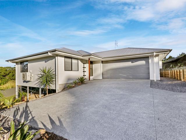 12 Patrick King Drive, BURNSIDE, QLD 4560