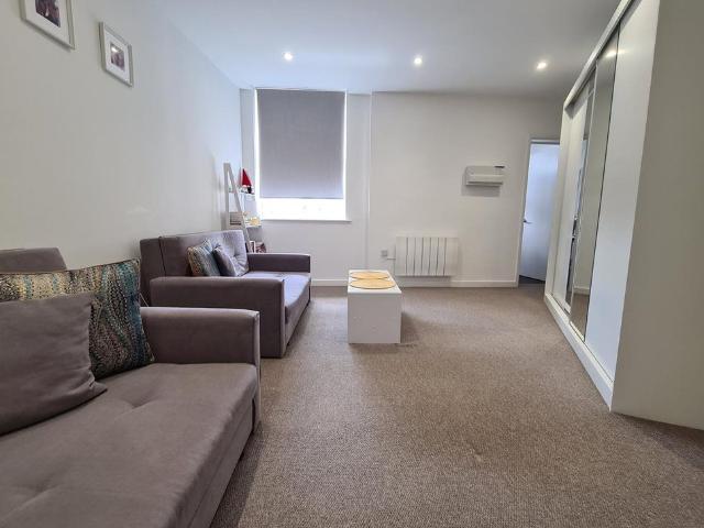 12 Pavilion Chambers, St. Neots