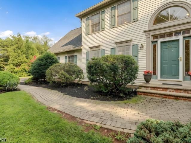 12 Poppy Dr
